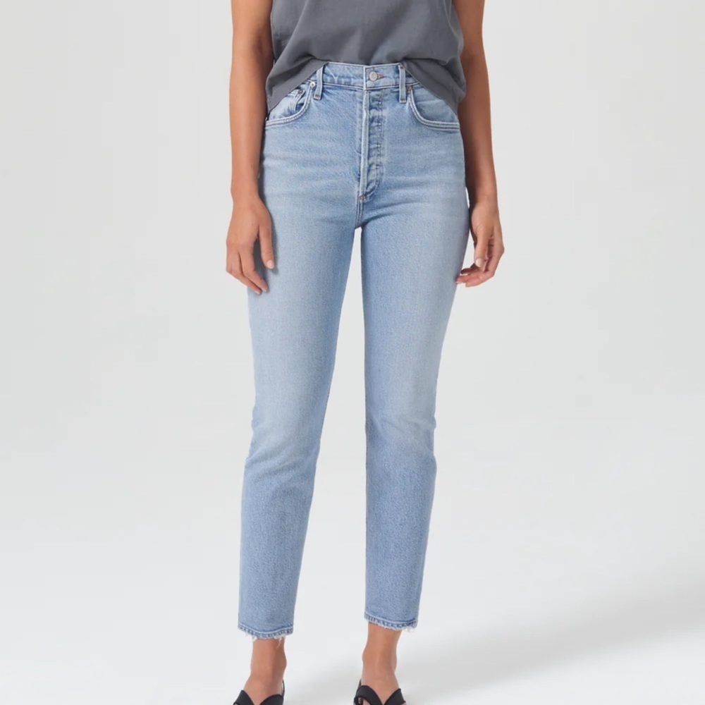 NWT RILEY HIGH‎ RISE STRAIGHT CROP (STRETCH) In Escalate